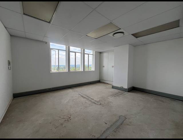 40M² OFFICE TO LET IN ILLOVO
